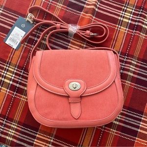 NWTs- Peachy Coral Crossbody Clasp ButtonPurse by Universal Thread Goods Company